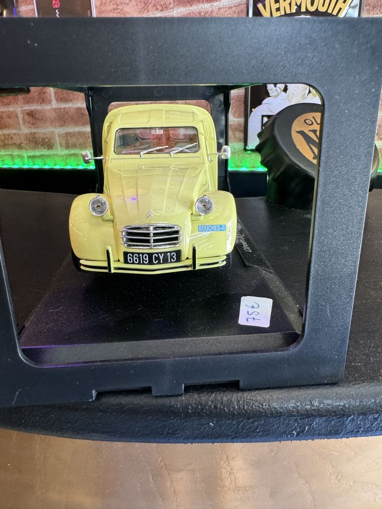 Miniatura Citroen 2CV Fourgonnette