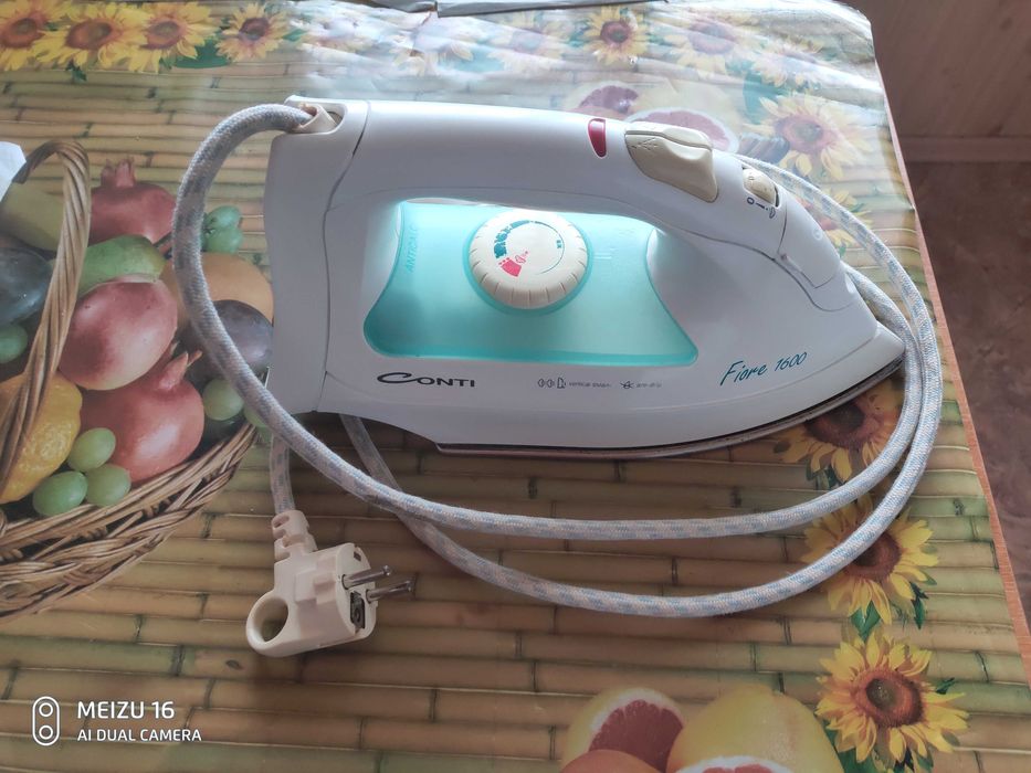 Утюг CONTI C5013