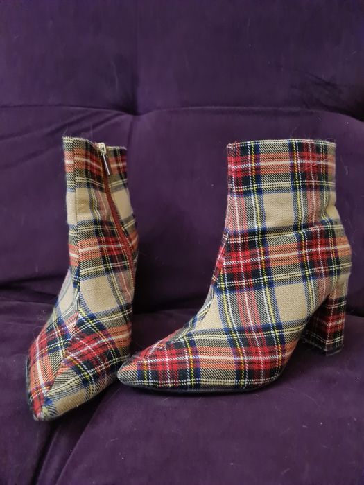 Ботинки / напівчеревики з гострим миском на підборах від Cropp