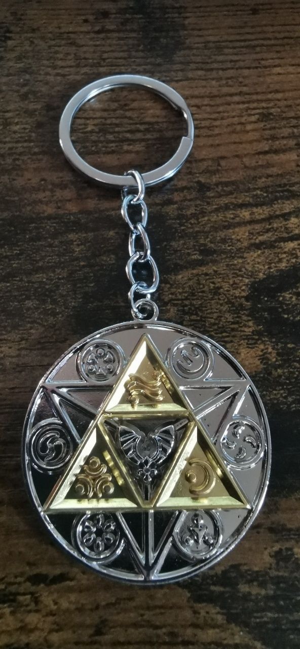 Brelok z gry Zelda link ładnie wykonany Metalowy
