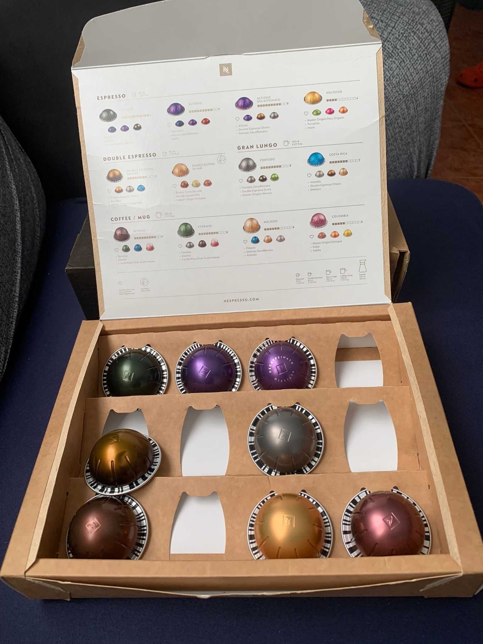 Máquina Nespresso + 500 cápsulas sabores variados