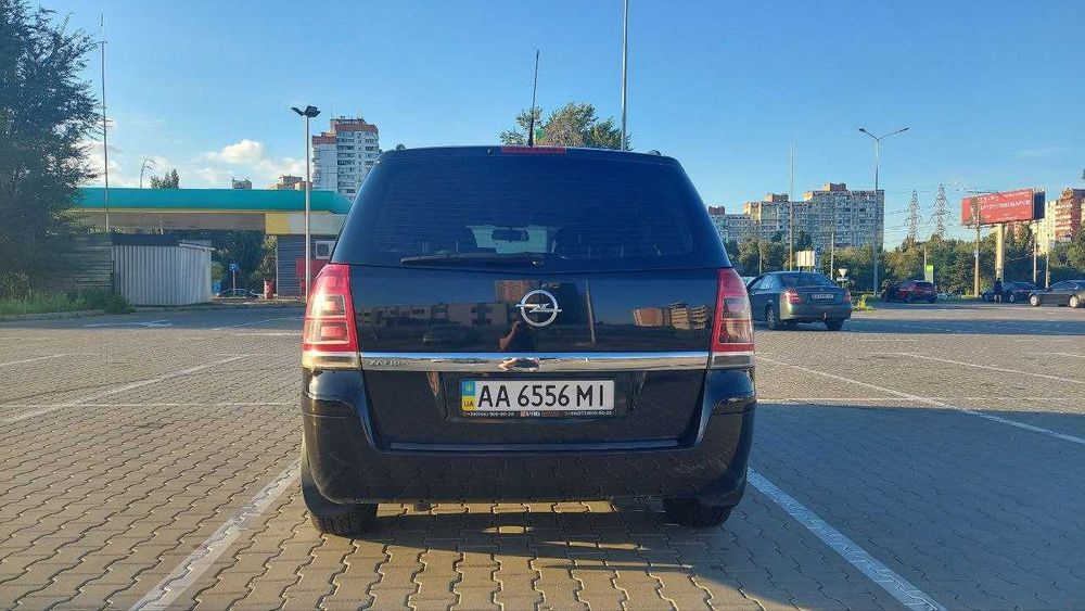 Opel Zafira B Family --7 місне авто в максимальній комплектації Enjoy+