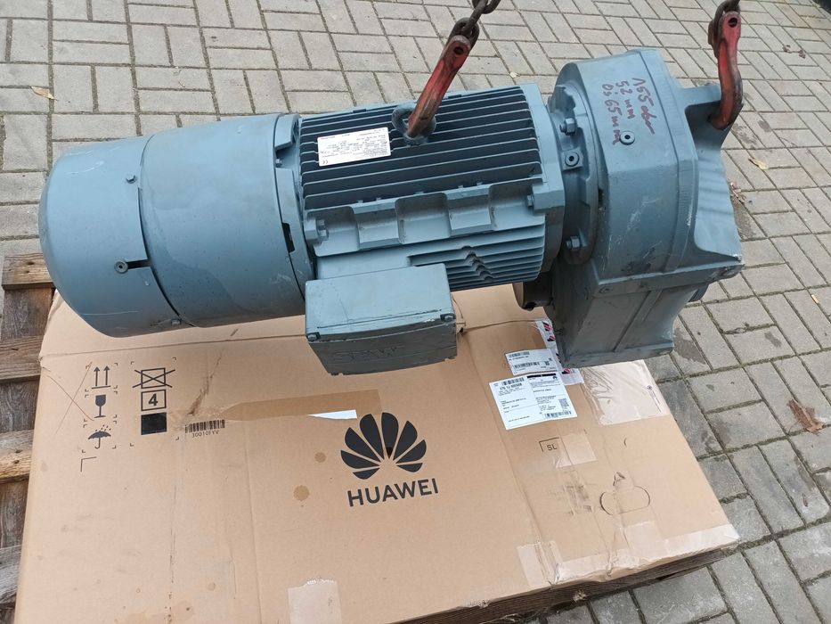 Motoreduktor przekładnia Sew 22kw 155obr/min oś-65mm Nowy