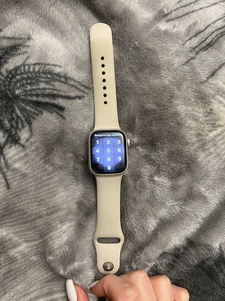 Часи Apple Watch 8