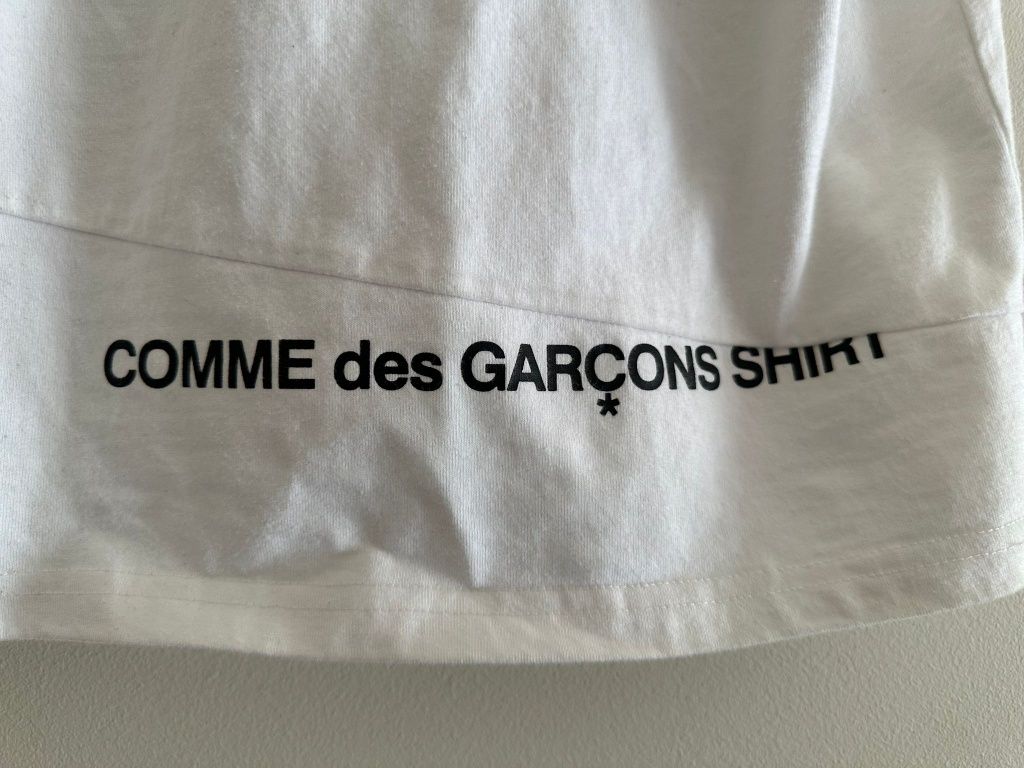 Supreme x Comme des Garcons SHIRT Split Box
Logo Tee White