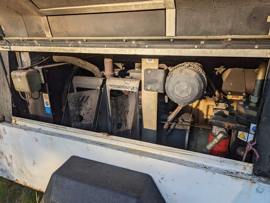 Sprężarka Ingersoll Rand 7/71 kompresor śrubowy przeciski piaskowanie