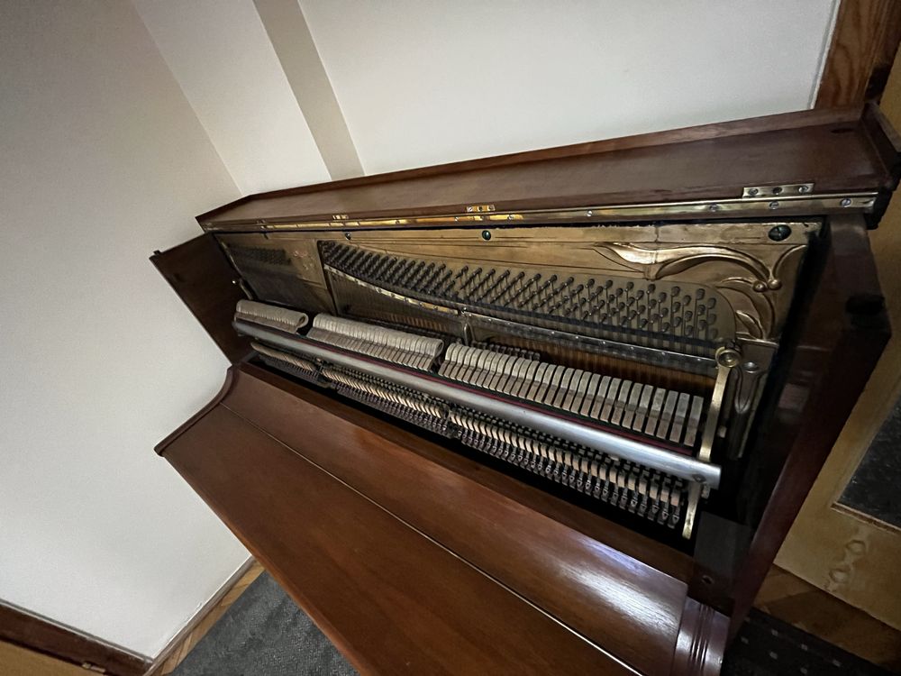 Pianino Schuppe & Neumann Liegnitz 1926r.