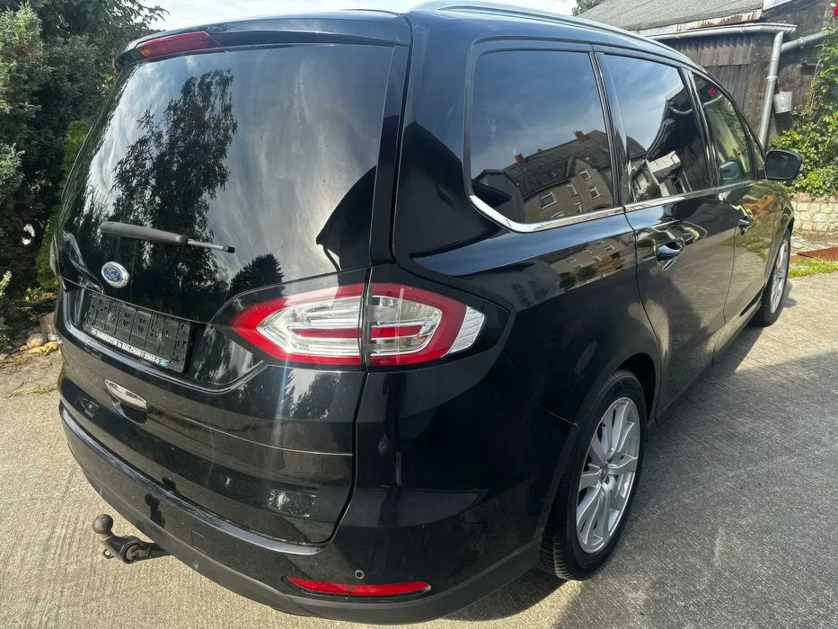 Ford Galaxy      2016