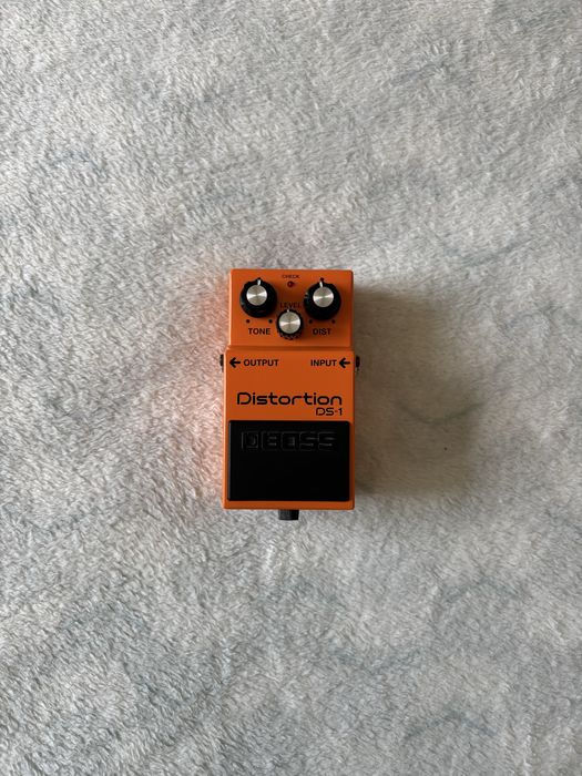 Pedal distorçao boss novo