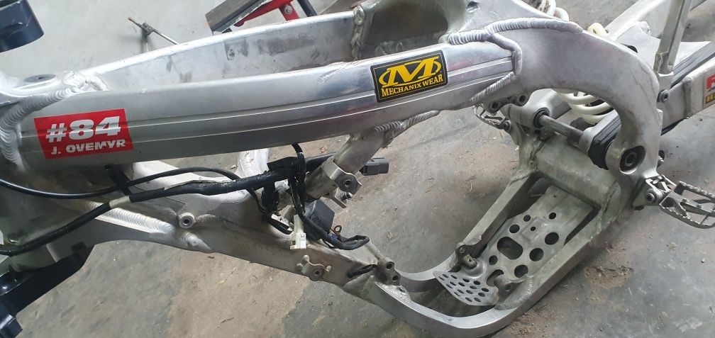 Rama goła części rurki stelaż kawasaki kxf 450 rok 2006 kxf 250