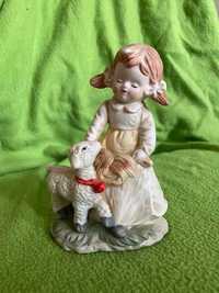 figurka dziewczynka z owieczką (1002)