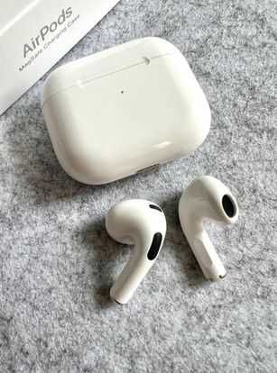 AirPods  (3.Gen)