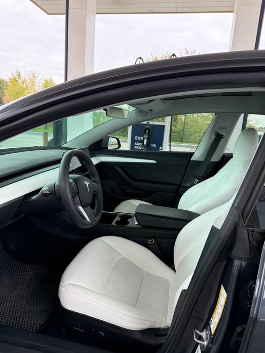 Tesla Model 3 dual motor 2021 год