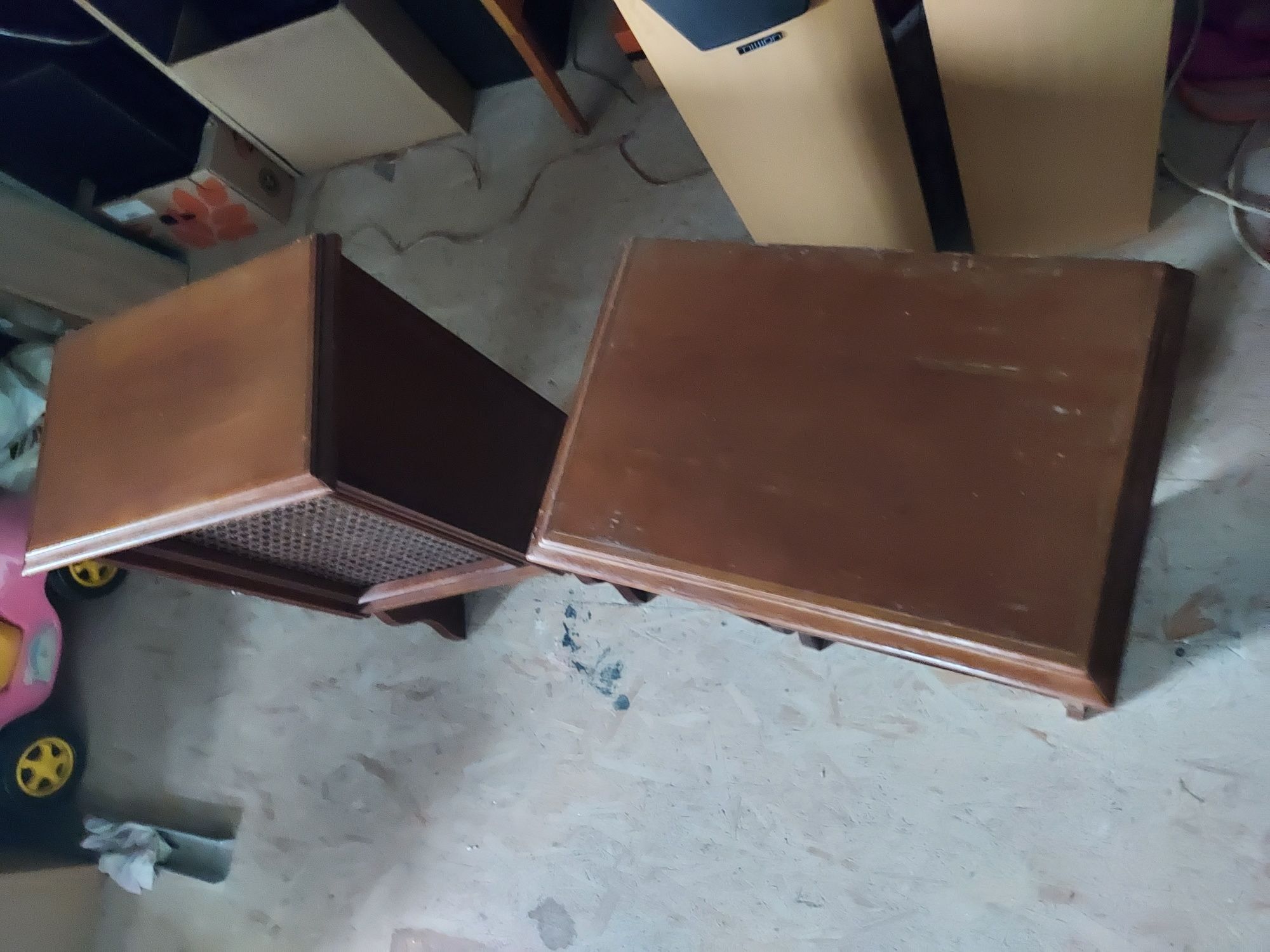 Kolumny standbox stan bdb lata 70