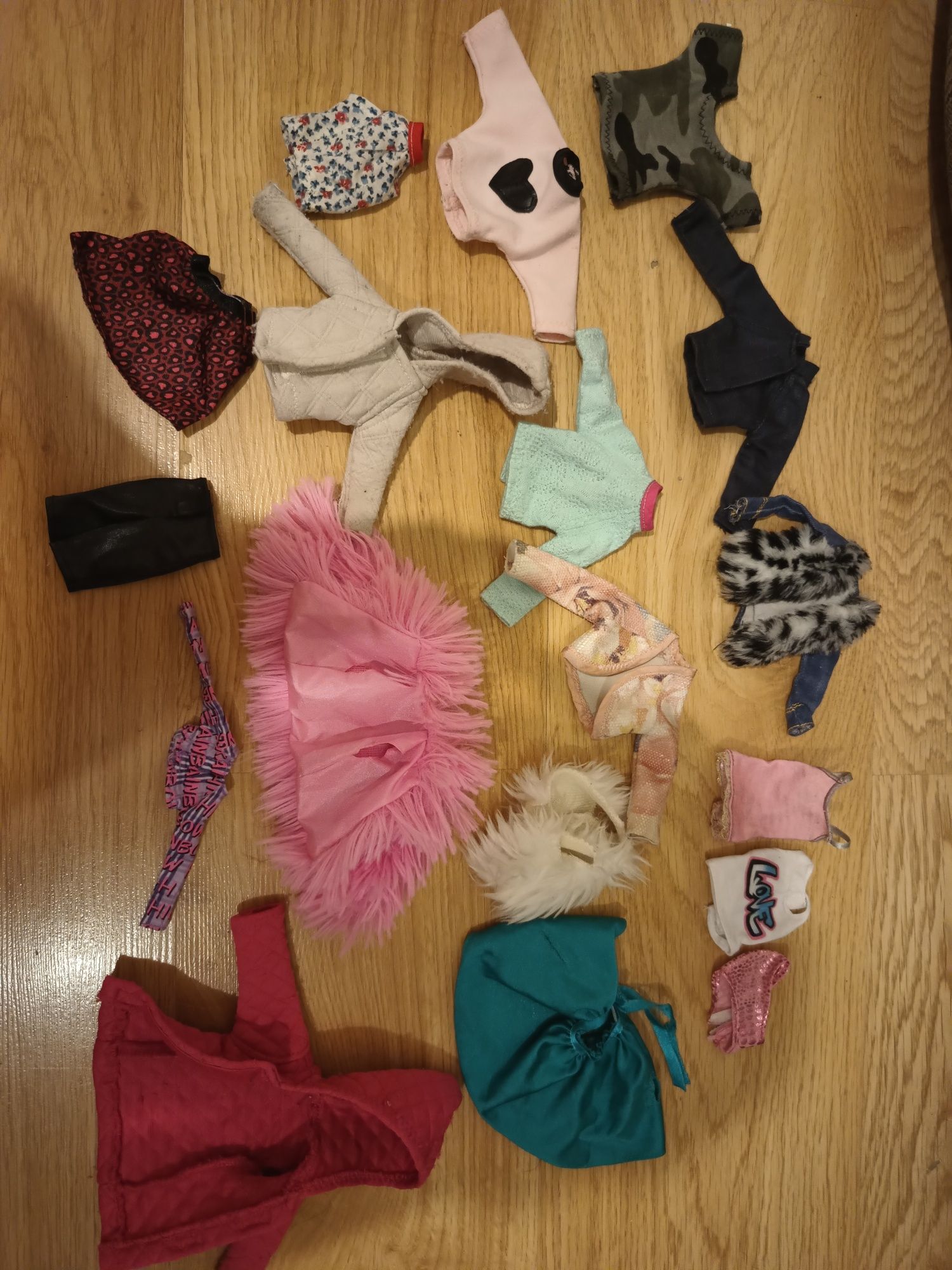 Lalka Barbie i Ken, ubranka