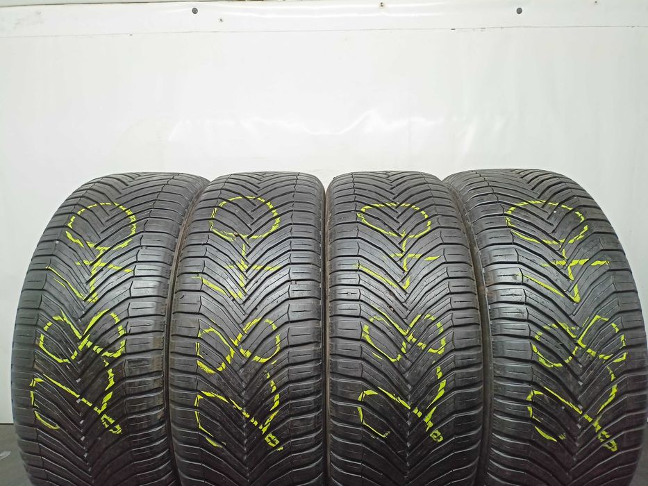 Michelin CrossClimate SUV 225/45/19 21-20r. 96W 2x6,2mm 2x5,5mm (2840)