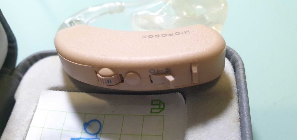 Aparelho de audição da marca MICROSON