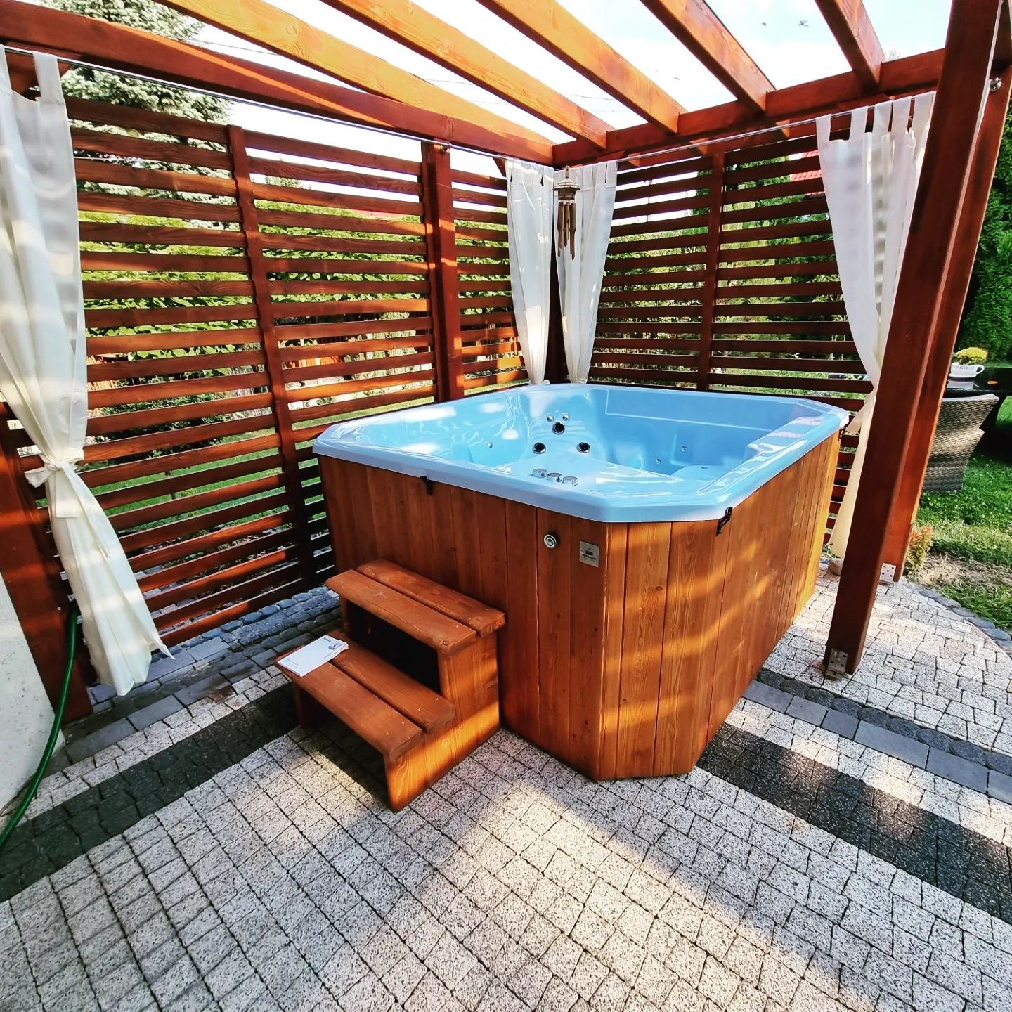 Jacuzzi ogrodowe balia wanna spa