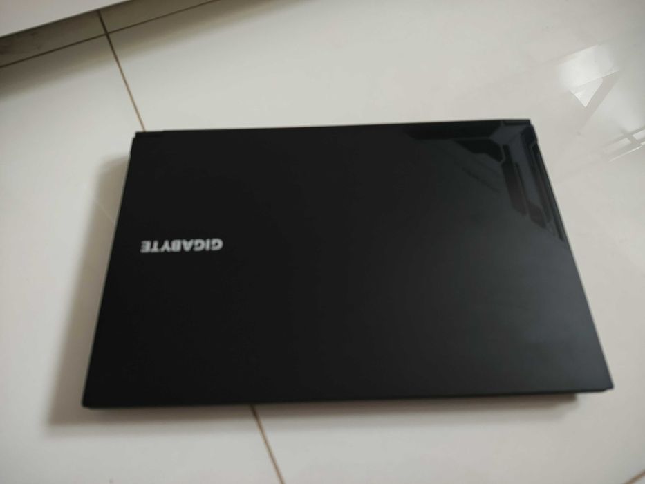 GAMINGOWY Laptop GIGABYTE i5 12GEN 16x4.50Ghz,16GB,RTX4060-8GB/GW2026