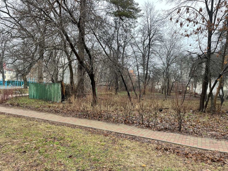 Срочно, фасадный участок 10 соток, пр. Победы 132. Обмен. Без комиссии