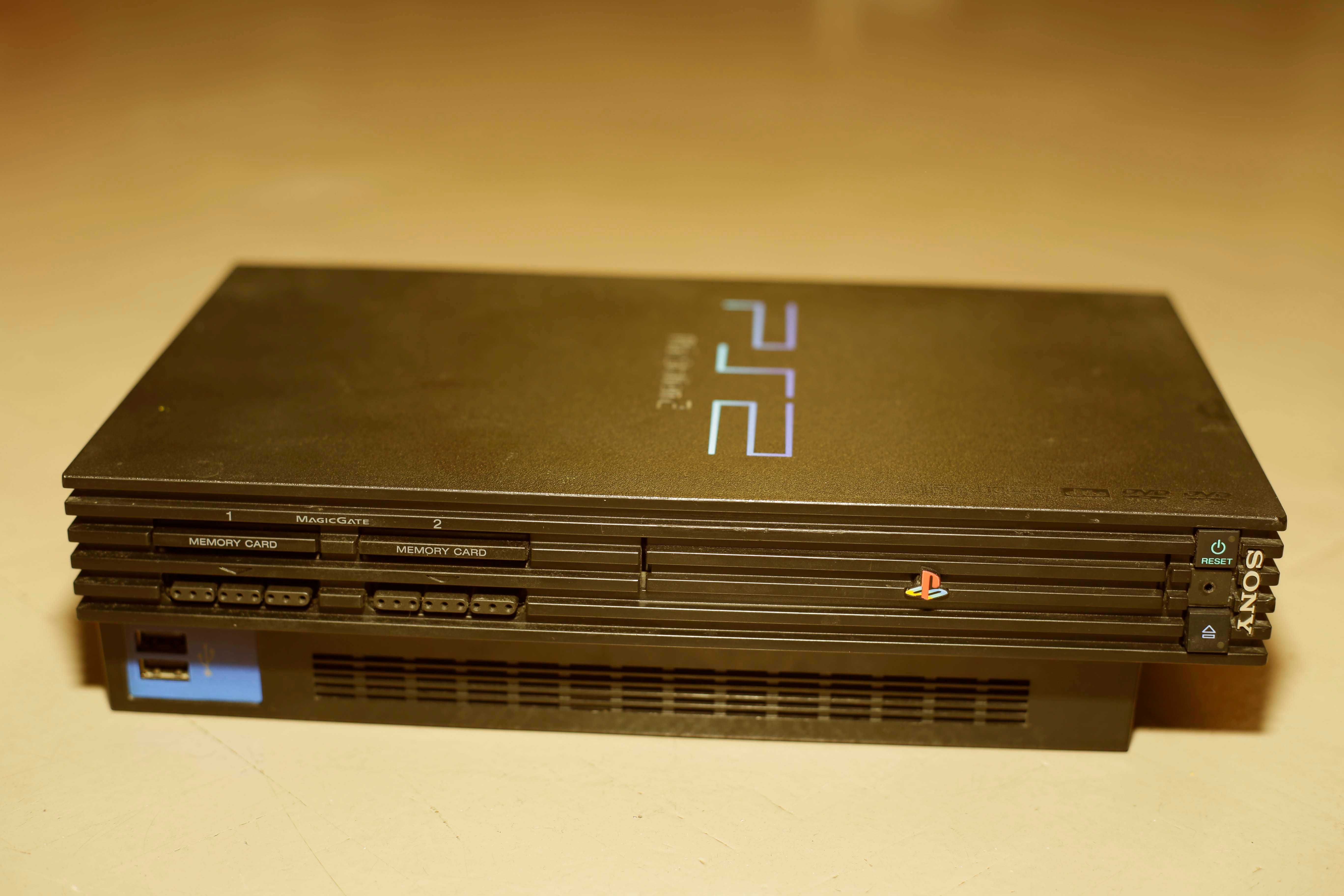 Sony Playstation PS2 + 2 pady, 2 karty, zasilacz, pudełko+Free MC Boot