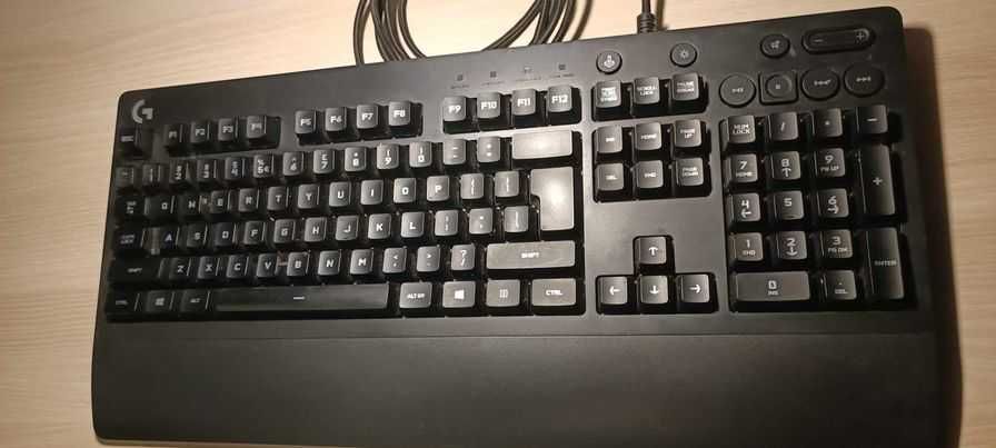 Klawiatura gamingowa Logitech G213 Prodigy
