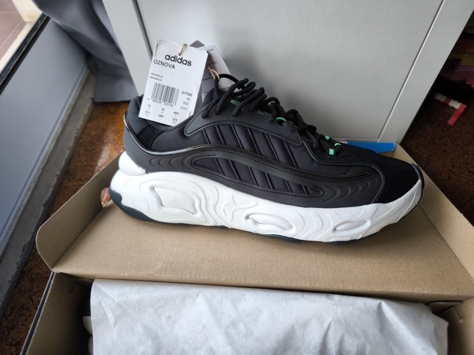 Adidas Oznova - originais 44 2/3