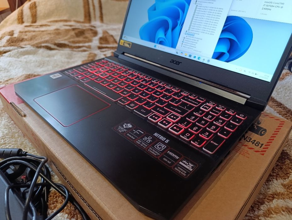 Acer  144HZ i7 10750H 5Ghz RTX 2060 16RAM 512SSD