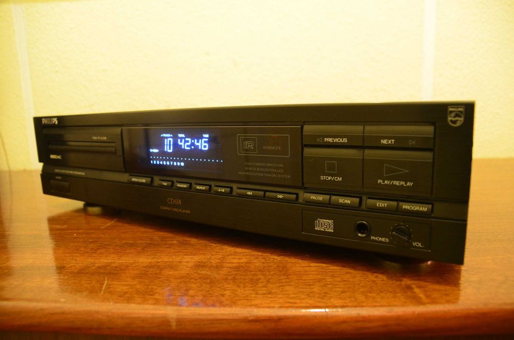 Leitor de CD's Philips CD614