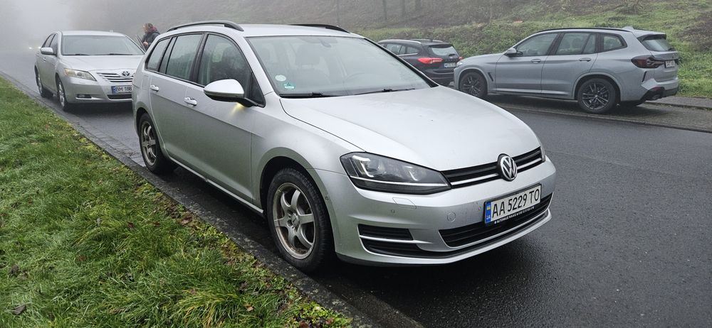 Продам vw golf 7, 1.6 tdi, в багатій комплектації