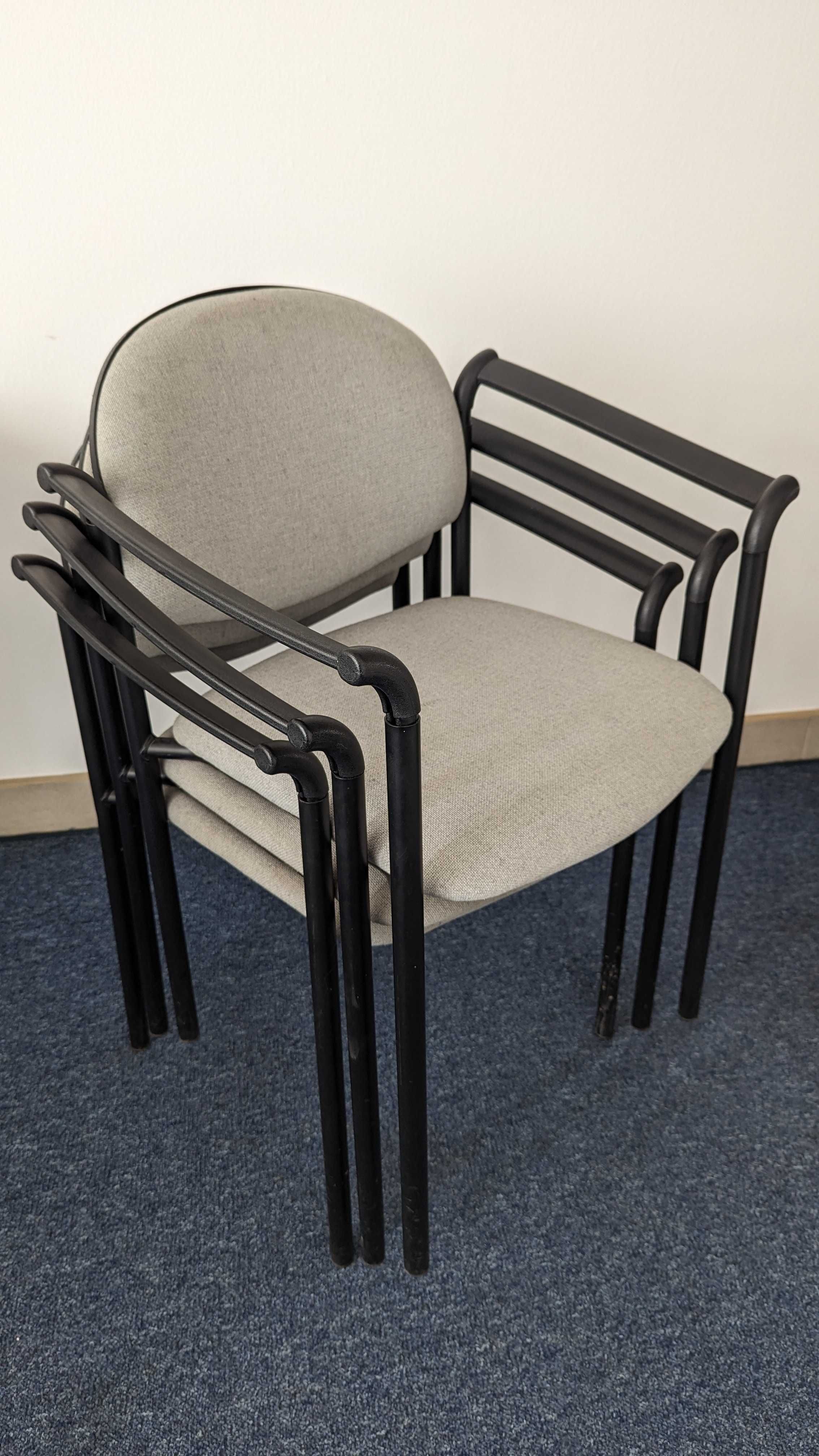 stół konferencyjny i krzesła, fotele