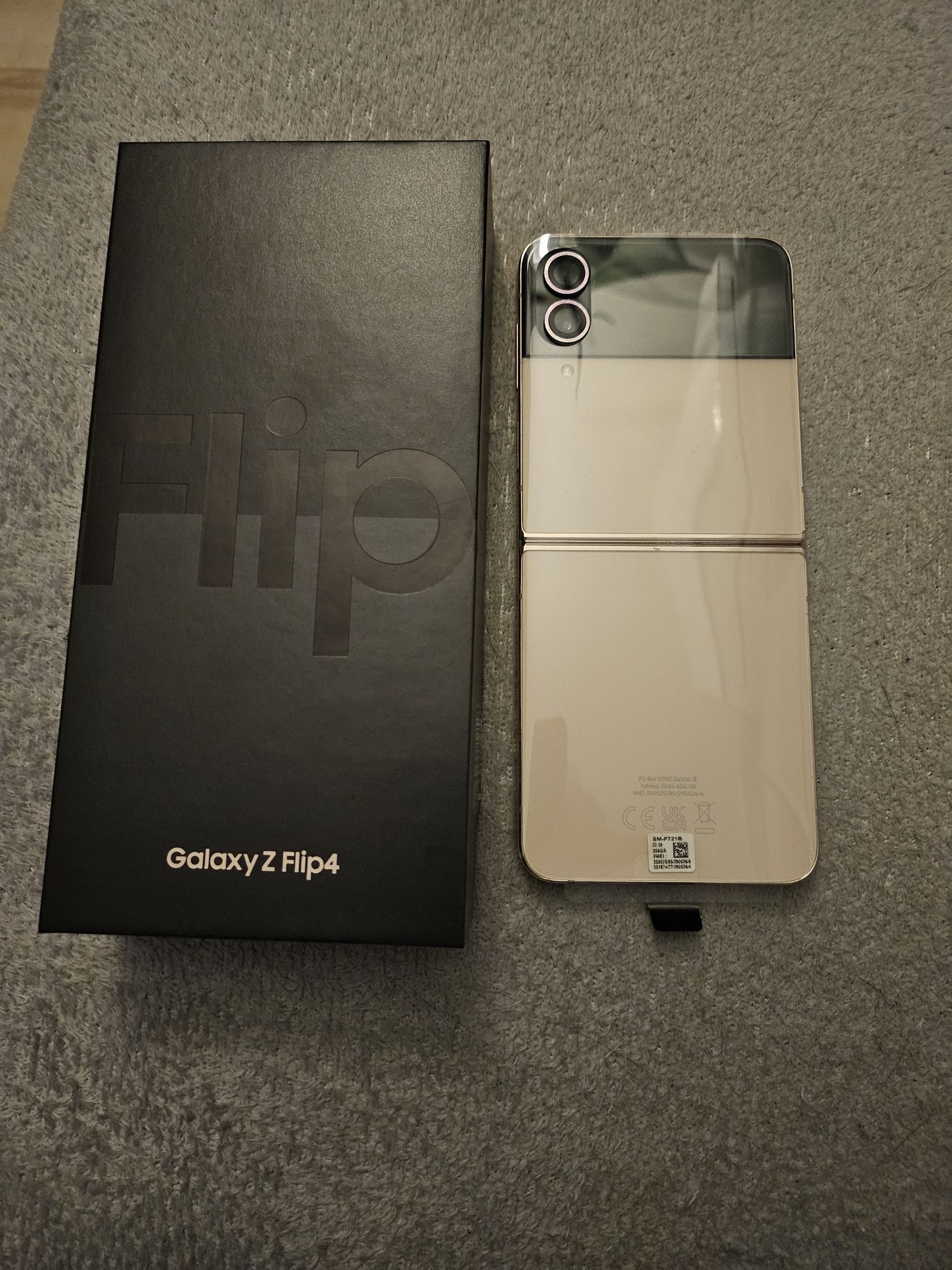 Samsung z flip 4