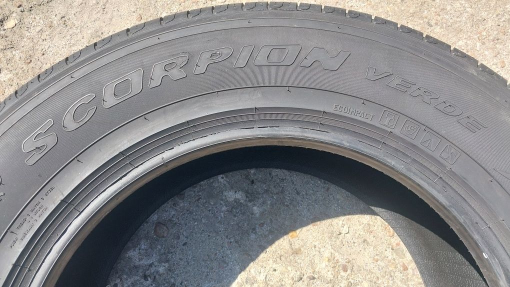 Opony letnie Pirelli 235/65R17 2019 r.