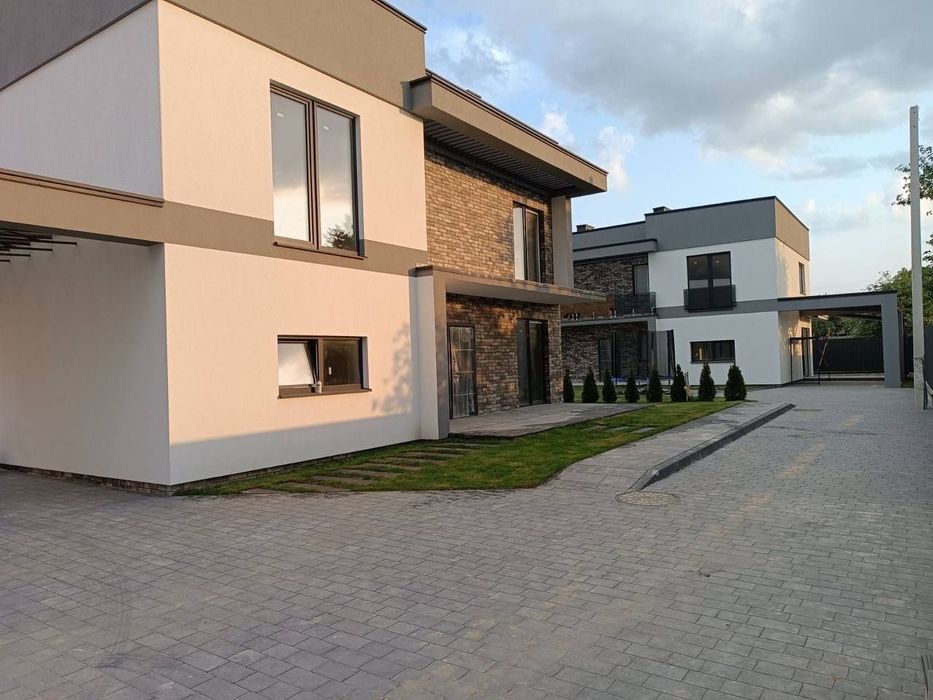 Продаж будинку в передмісті Львова.с.Зимна Вода.