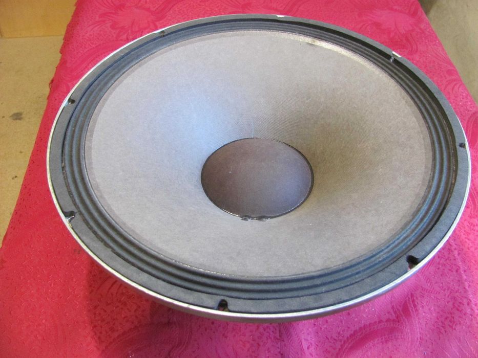 Динаміки JBL 2032H