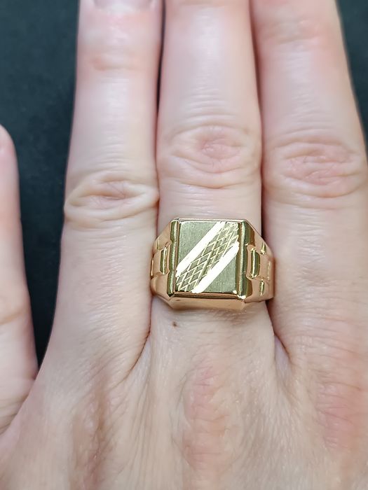 Sygnet złoty nacinany