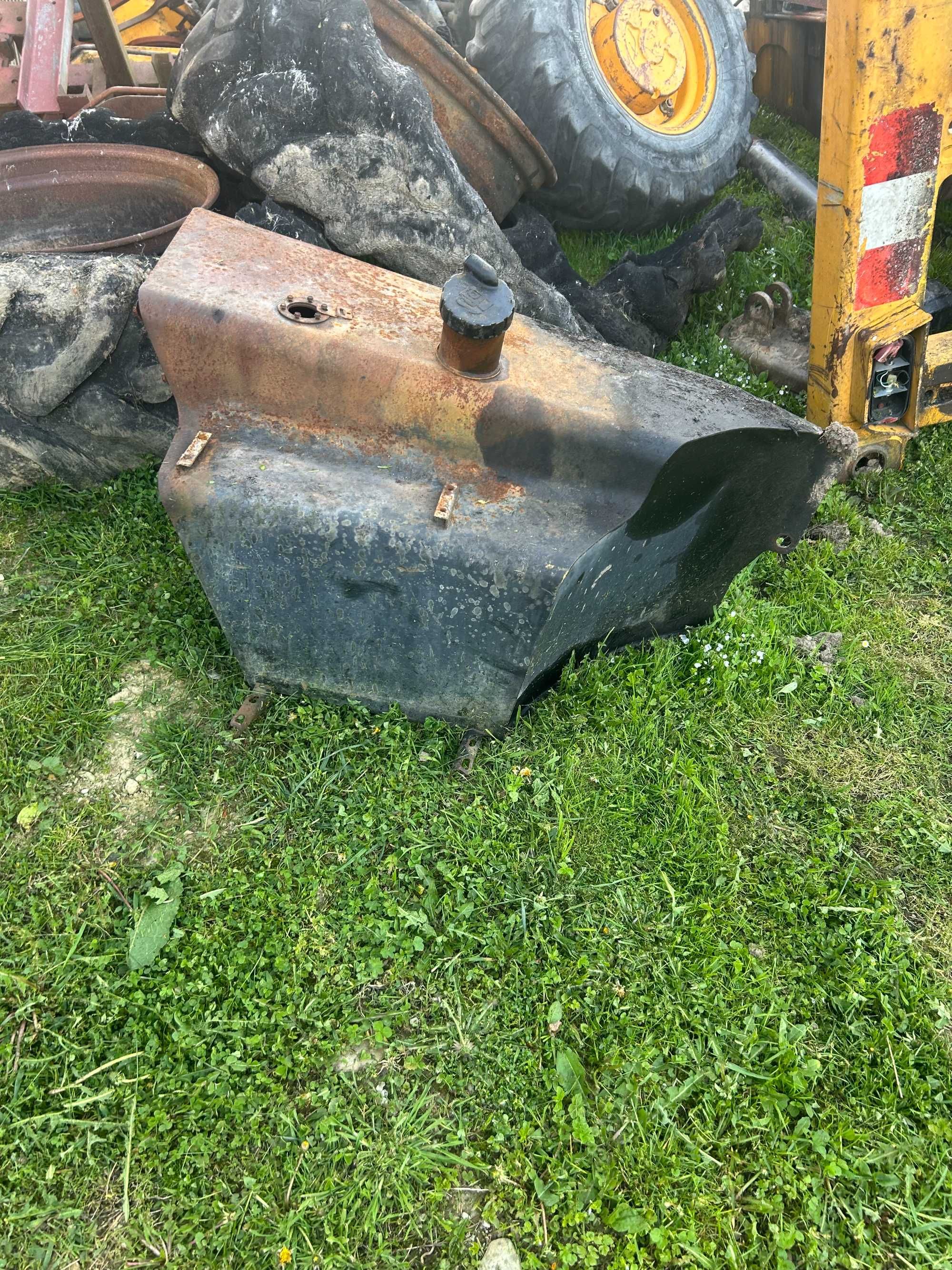 Części do JCB 3CX 2004r mosty, skrzynia, rama, kabina, ramie przód