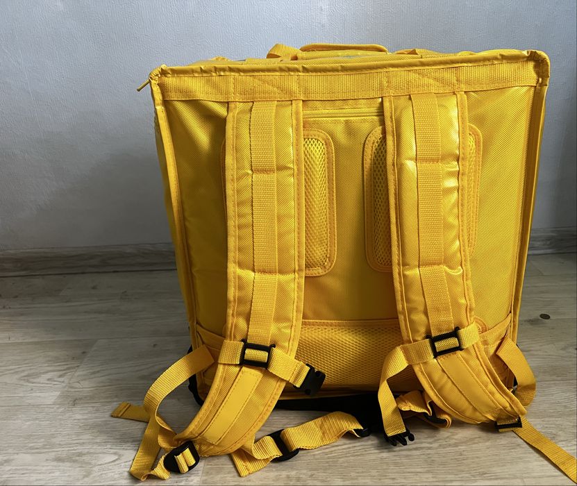 Продам сумку Glovo, стан 10/10