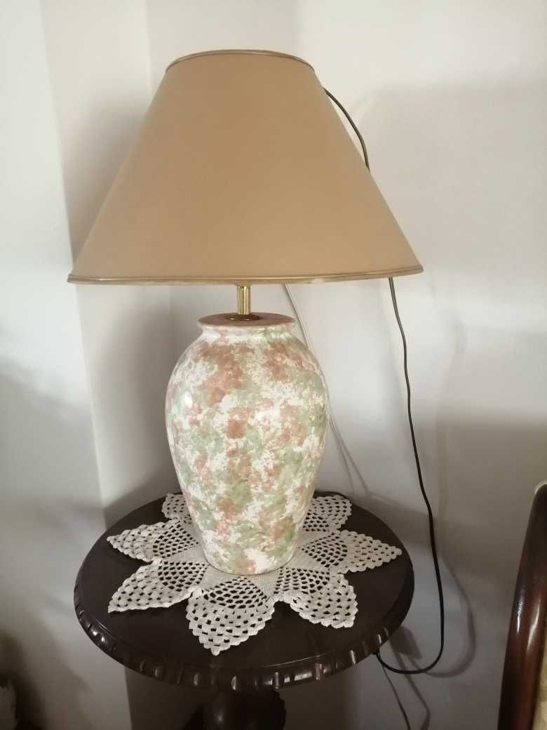 Candeeiro de mesa