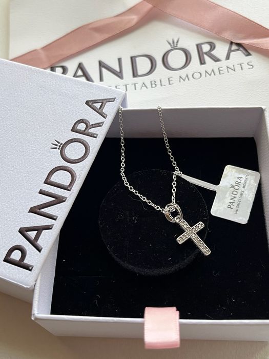 Кольє сяючий хрестик Пандора Pandora