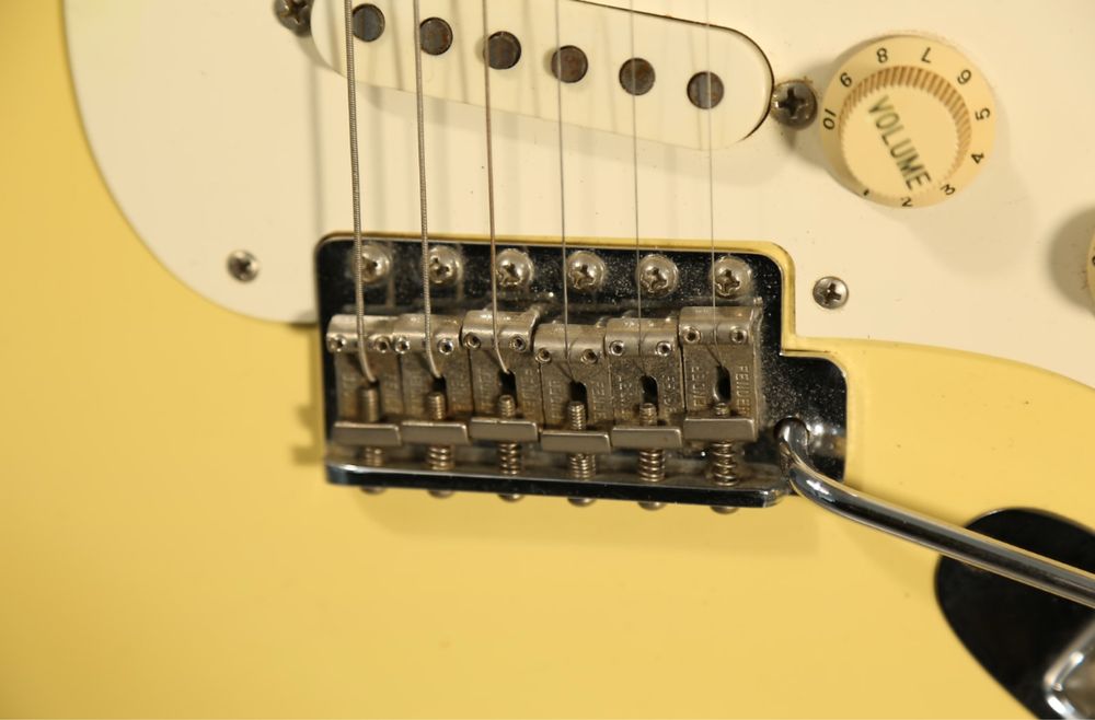 1997 Fender American Vintage Stratocaster 1957 - ACEITO TROCA