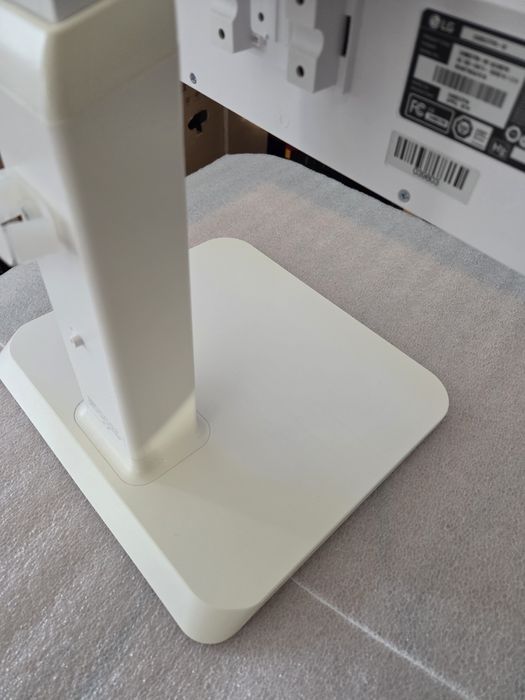 Монітор 23.8” 24MB37PM-B, IPS FullHD Led (1920x1080) VGA/DVI, клас А