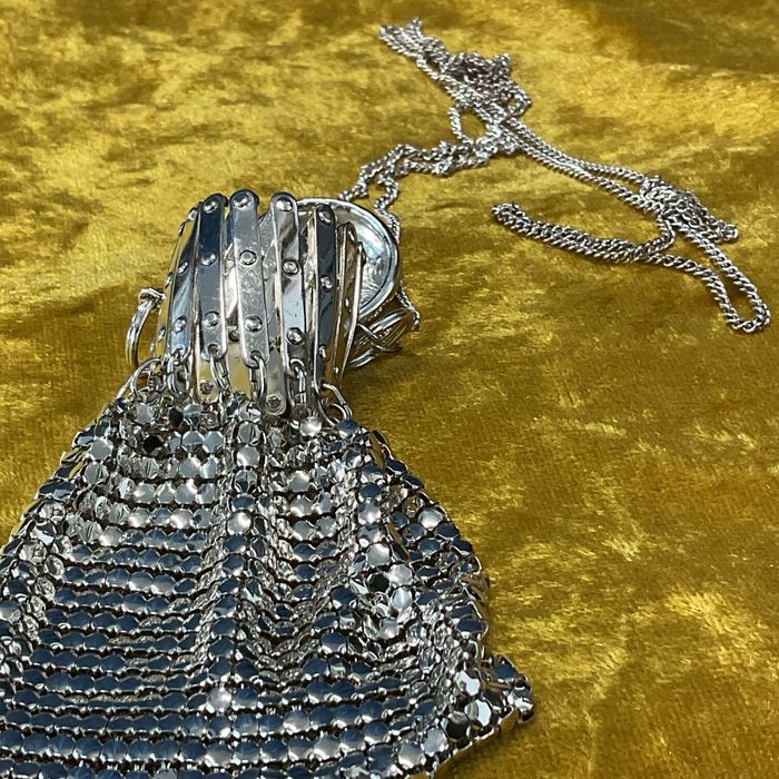 Porta moedas bolsa trabalhada 9 cm mais fio