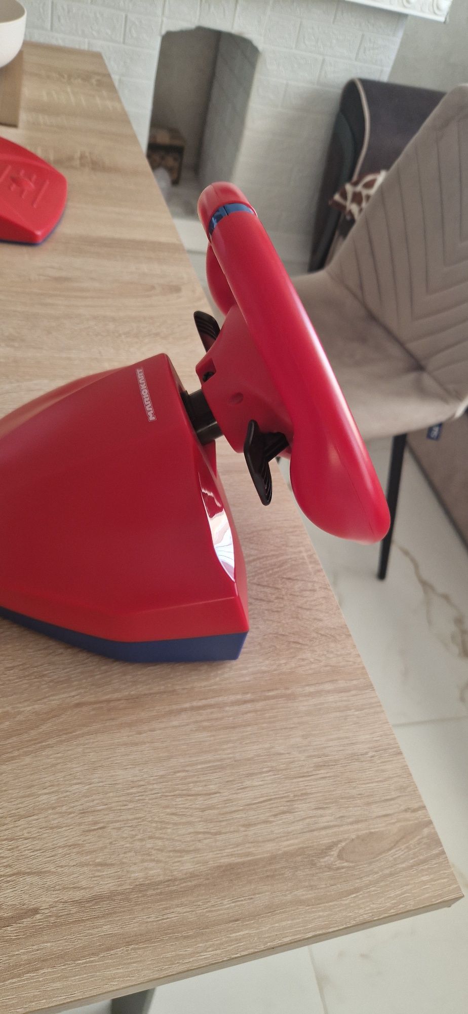 Руль игровой Hori Mario Kart Racing Wheel Pro Mini (NSW-204U)