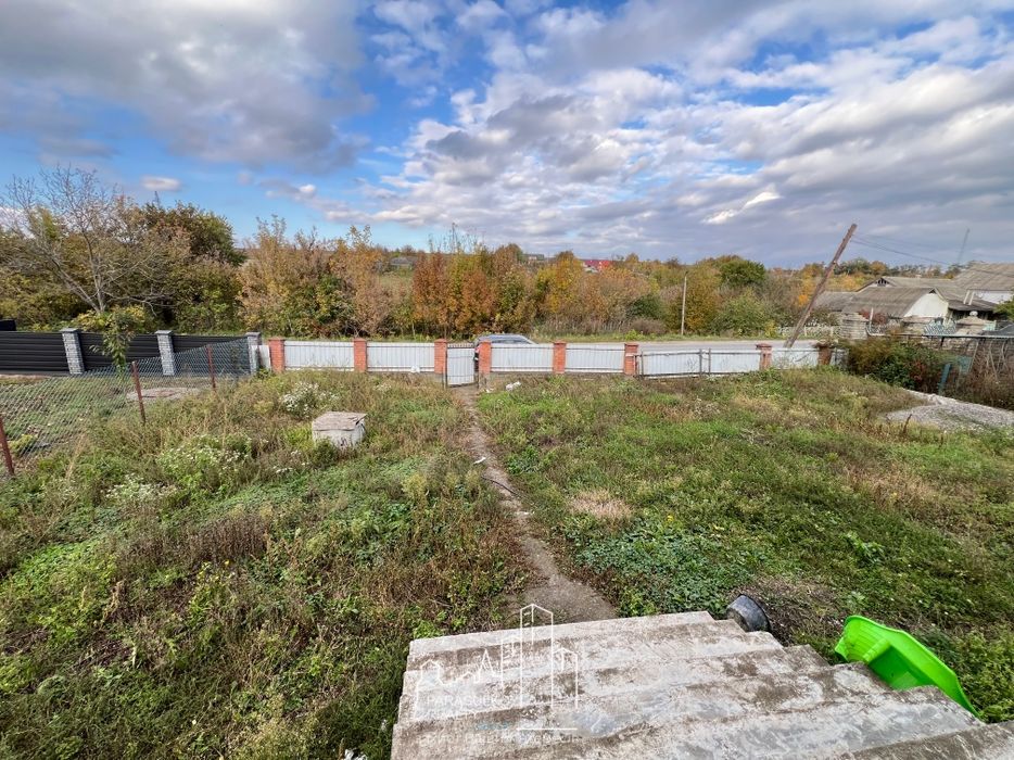 Продам будинок під ремонт!