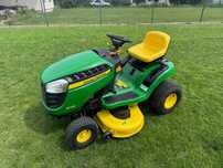 Traktorek john deere x 106