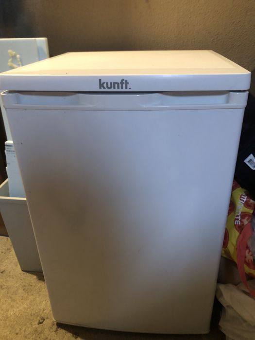 Arca vertical branca