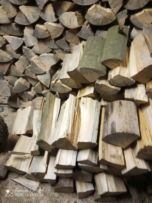 Drewno opałowe bardzo suche