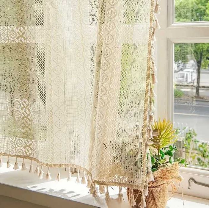 Zazdroska 150x45, boho, beżowa, koronkowa, firanka z frędzlami