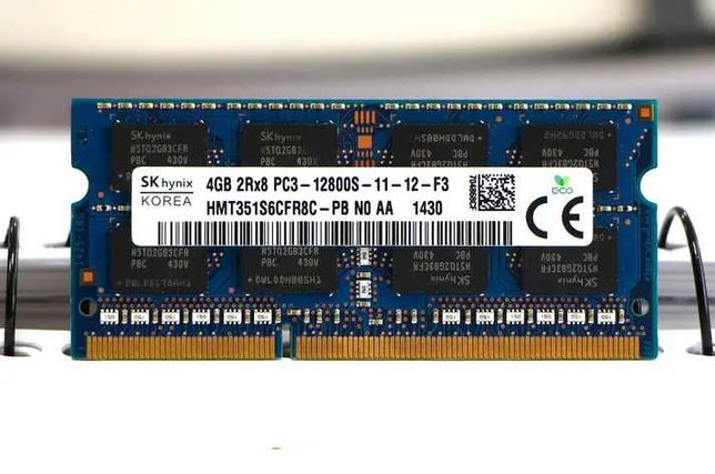 Оперативна пам'ять для ноутбука Hynix DDR3 4GB PC3-12800S 1600MHz 2шт
